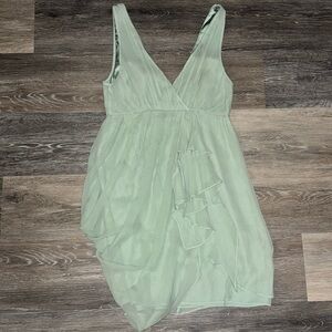 Elegant Mint Green Sleeveless Dress